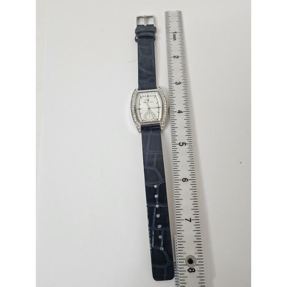 Nice Bella&Rose Ladies Blue Band Leather Crystals Quartz New Battery Running main image 7